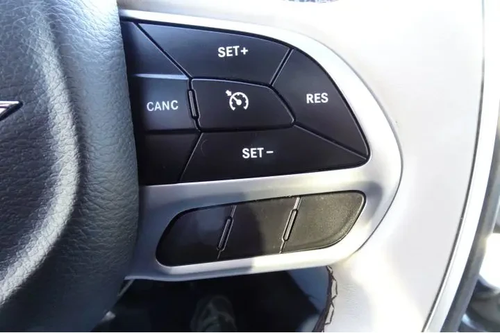 $14995 : 2017 PACIFICA image 1