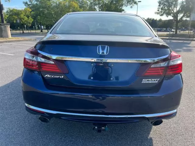 $12900 : 2017 Accord Sport Special Edi image 7