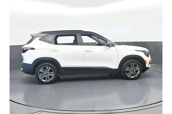 $16711 : Kia Seltos 2023 S 4dr SUV image 7