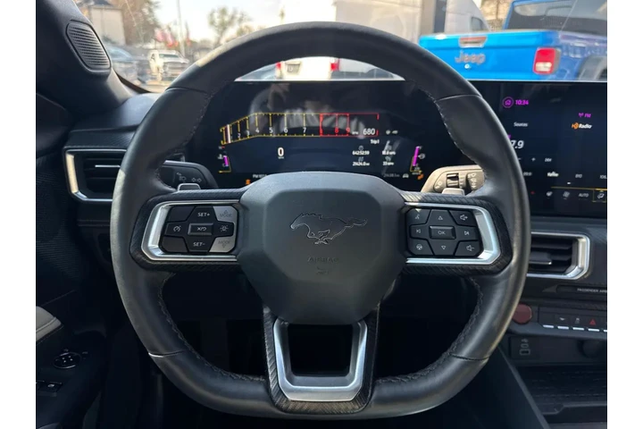 2024 Mustang GT Premium Coupe image 8