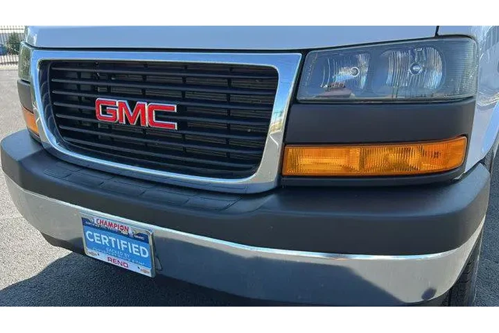 $27984 : GMC Savana 2023 2500 3dr Car image 9