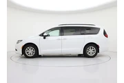 $17998 : Chrysler Voyager 2020 LXi 4d thumbnail