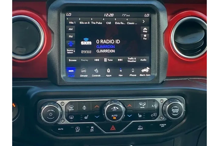 $36885 : Jeep Wrangler Unlimited 2021 image 10