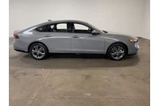 $28834 : Honda Accord Hybrid 2024 EX- thumbnail