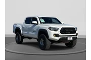$34400 : Toyota Tacoma 2023 4x4 TRD P thumbnail