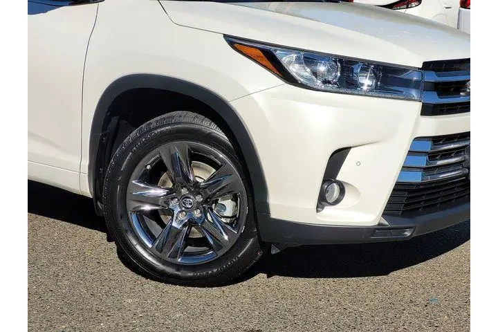 $24944 : Toyota Highlander 2017 AWD L image 6