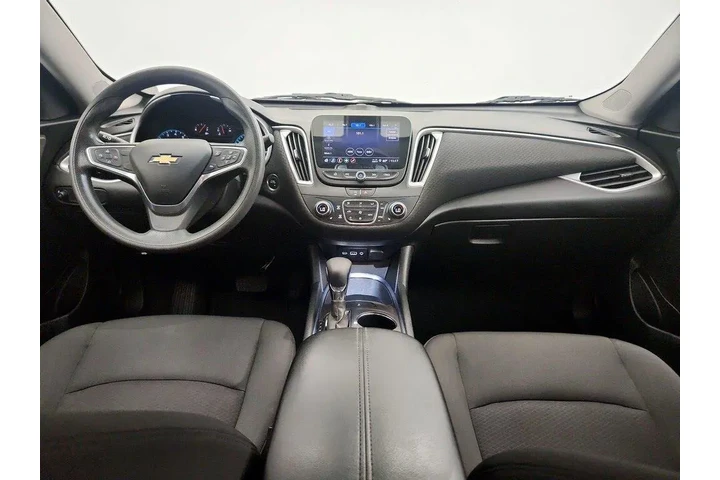$17998 : Chevrolet Malibu 2022 LT 4dr image 9