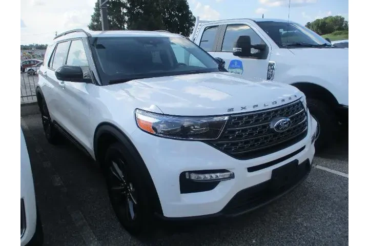 $33987 : Ford Explorer 2022 AWD XLT 4 image 1