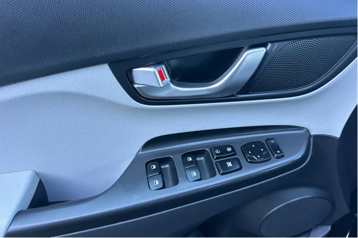 $18900 : Hyundai KONA Electric 2023 S image 10
