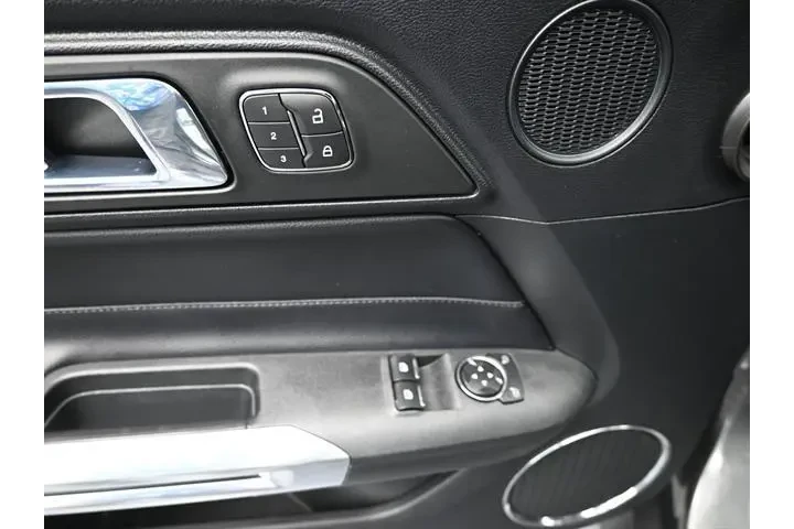 $29961 : Ford Mustang 2017 GT 2dr Fas image 6