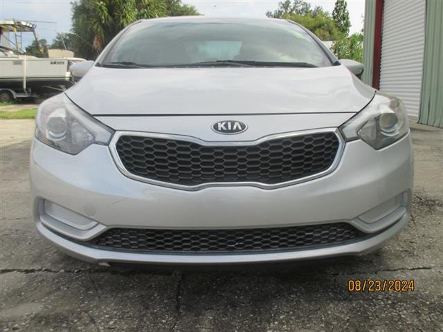 $7995 : 2015 Forte image 5