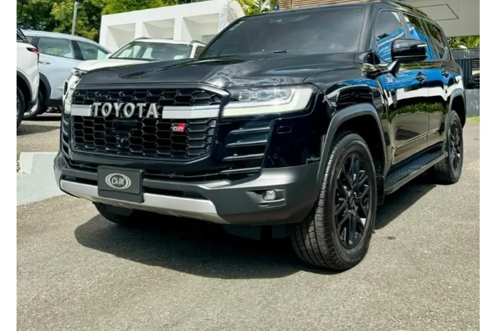 Black And White, only for Excl image 7