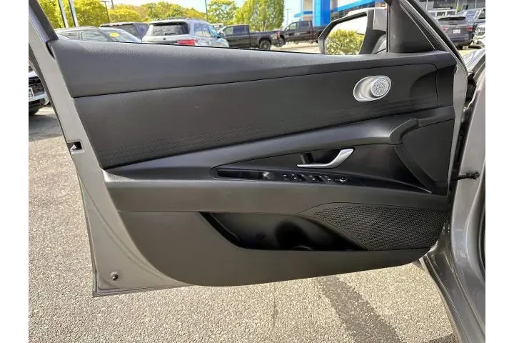 $16999 : Hyundai ELANTRA 2023 SE 4dr image 9