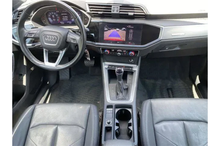 $19604 : Audi Q3 2022 AWD quattro S l image 9