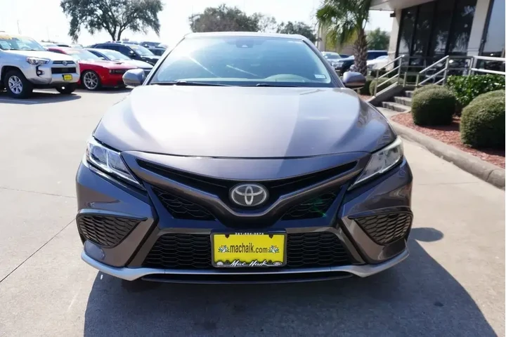 $17888 : Toyota Camry 2019 SE 4dr Sed image 2