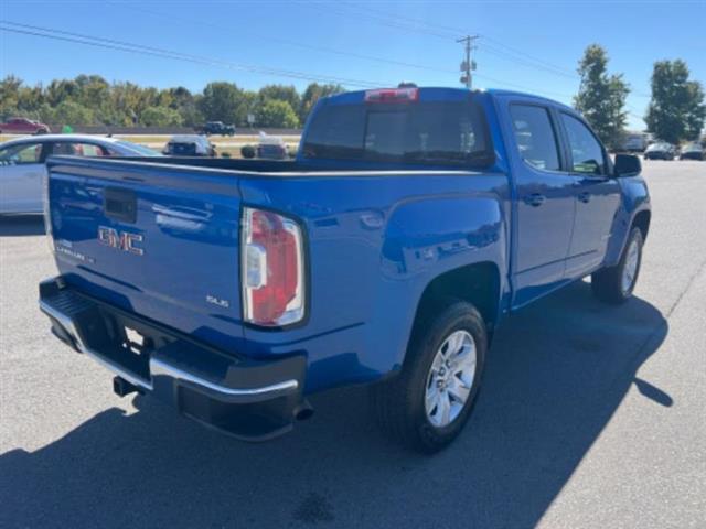 2018 GMC Canyon image 9