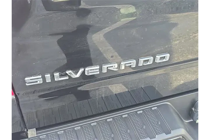 $31990 : Chevrolet Silverado 1500 202 image 9