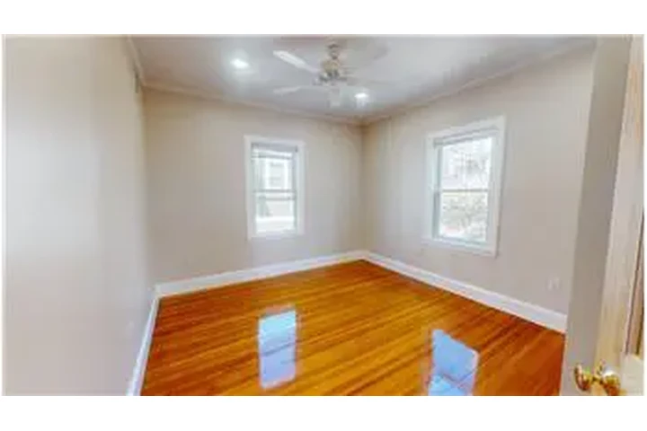 $6000 : Rental property with 6 bedro image 10