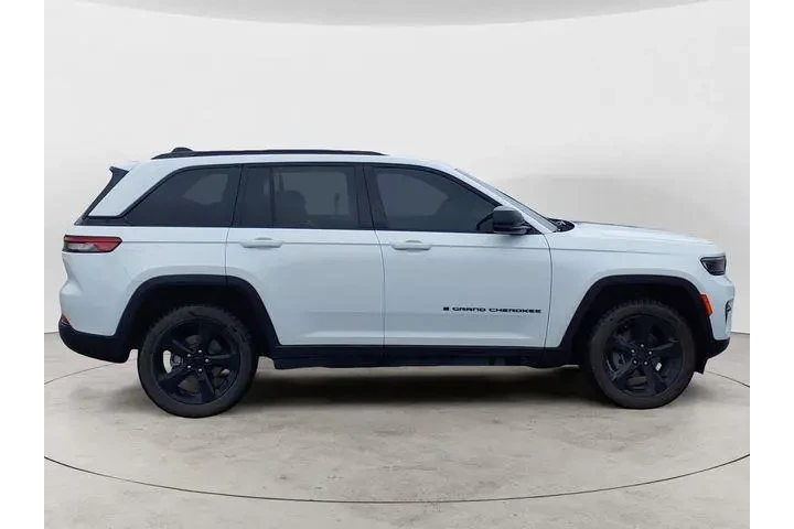 $34288 : Jeep Grand Cherokee 2023 4x4 image 6