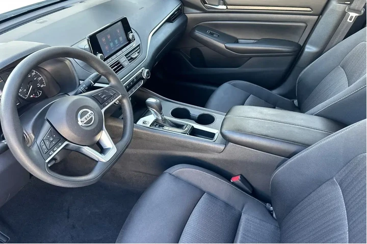 $16900 : Nissan Altima 2021 2.5 S 4dr image 10