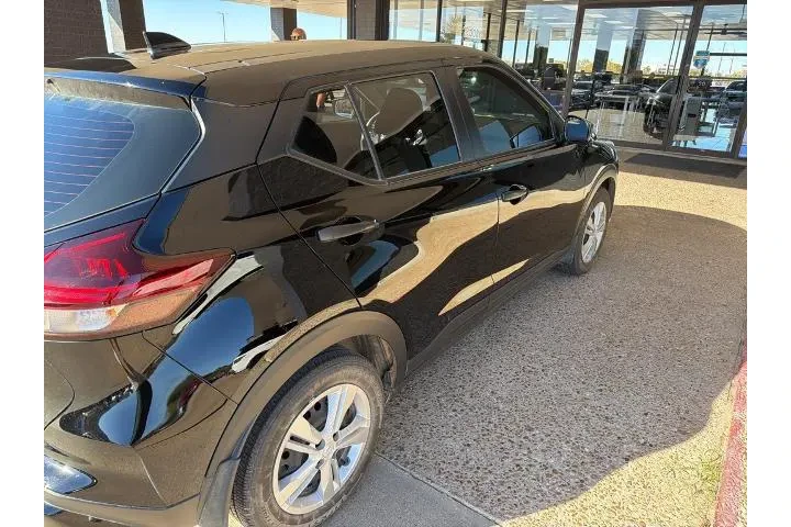 $18407 : Nissan Kicks 2024 S 4dr Cros image 9