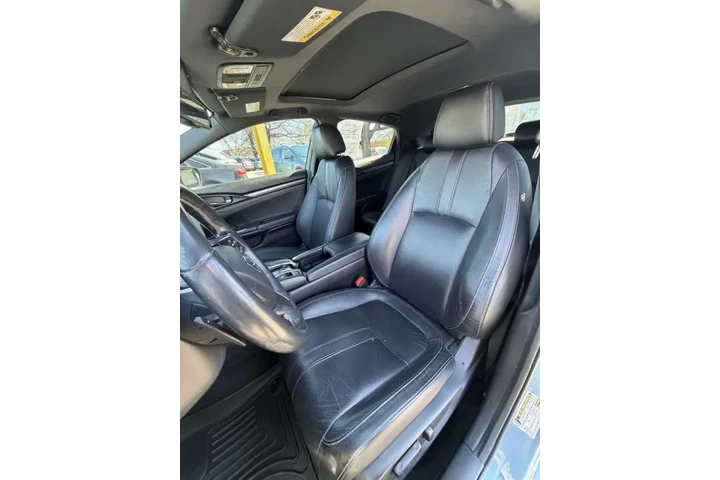 2017 Civic Sport Touring image 8