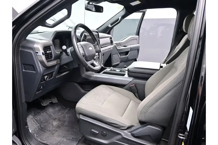 $37004 : Ford F-150 2024 4x4 XLT 4dr image 8