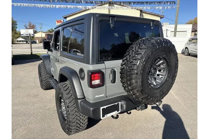 $29600 : Jeep Wrangler 2021 4x4 Sport image 6