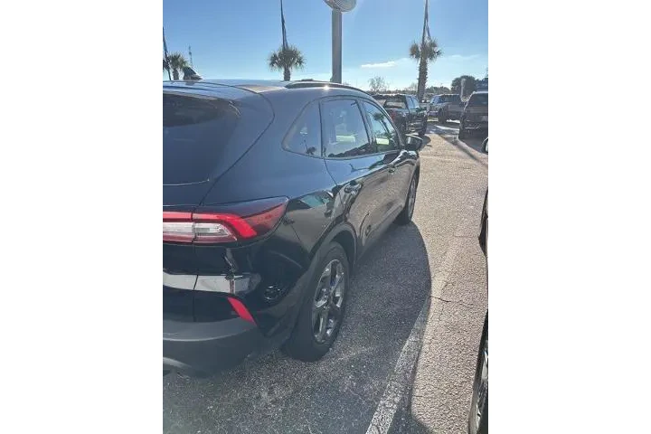 $23724 : Ford Escape 2025 ST-Line 4dr image 8