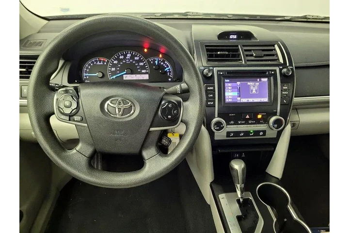 $15998 : Toyota Camry 2014 SE 4dr Sed image 10