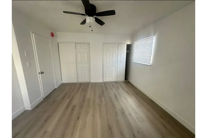 $1000 : espacioso de 1 dormitorio image 8