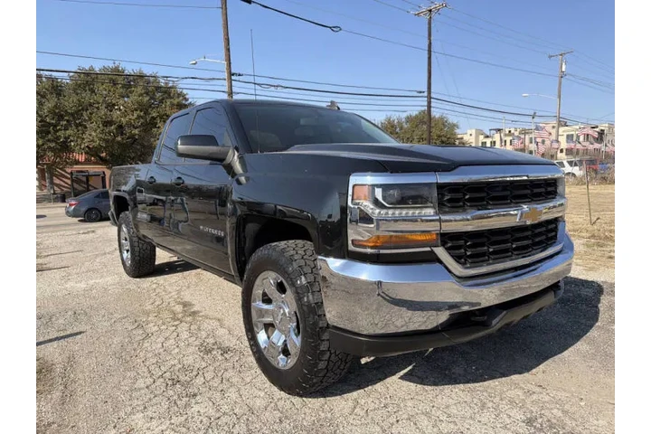 $22495 : 2019 Silverado 1500 LD LT image 3