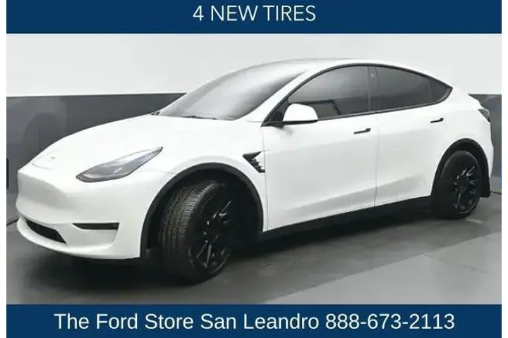 $31750 : Tesla Model Y 2022 AWD Long image 5