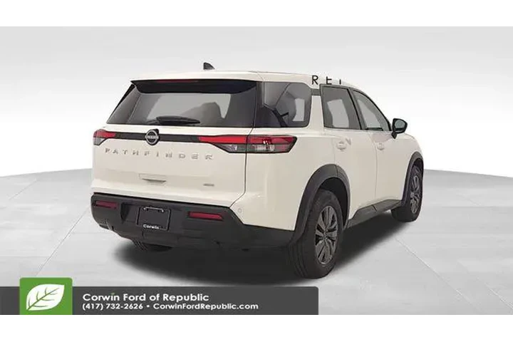 $27589 : Nissan Pathfinder 2024 AWD S image 7