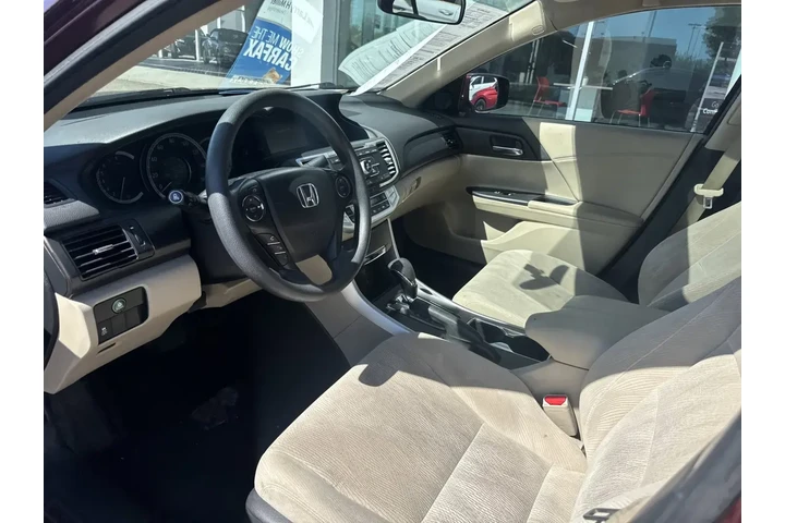 Honda Accord 2014 EX 4dr Sed image 9