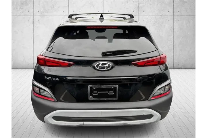 $17585 : Hyundai KONA 2023 SEL 4dr Cr image 3