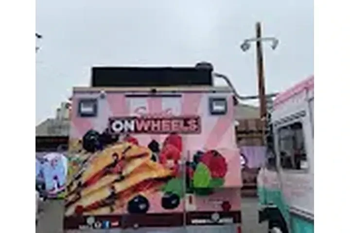 🍓HUNTINGTON PARK SWEETS🍓 image 2