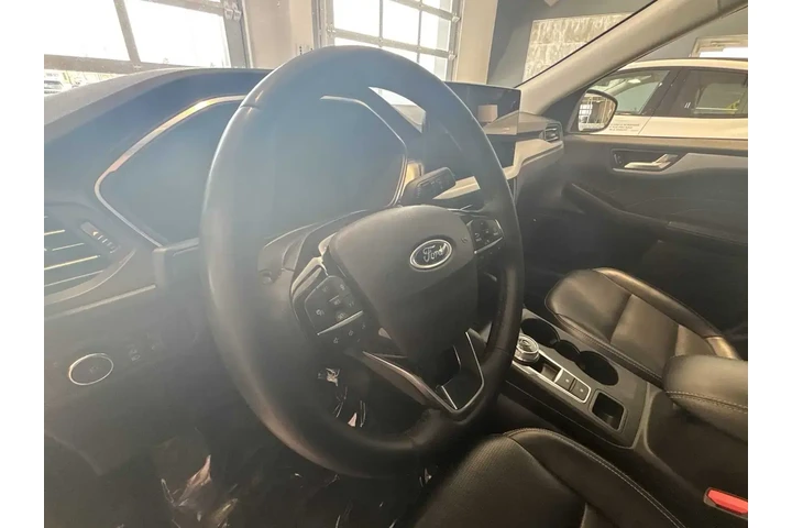 $25457 : Ford Escape 2024 AWD Platinu image 9