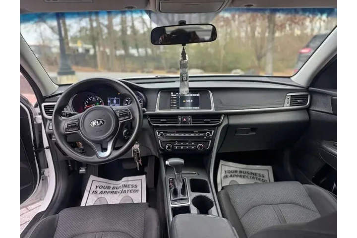 $6500 : 2018 Optima LX image 8