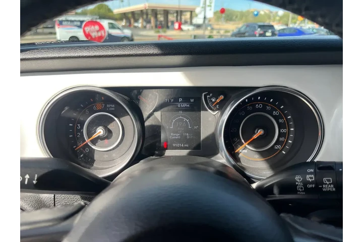 Jeep Wrangler Unlimited 2018 image 10