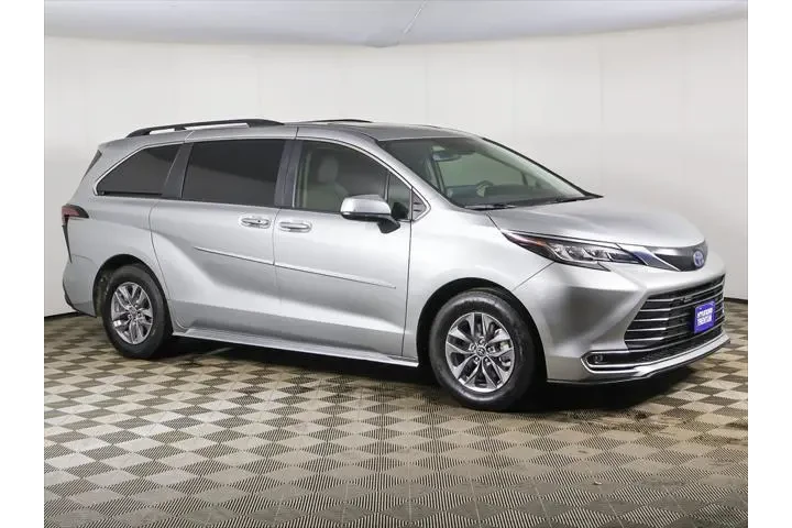 $36199 : Toyota Sienna 2022 XLE 8-Pas image 2