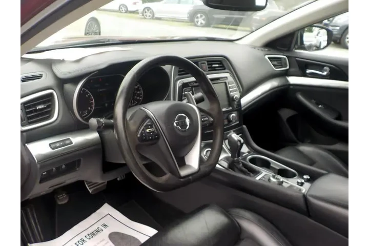 $10991 : 2016 Maxima SR 3.5L image 10