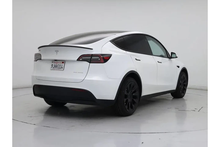 $31998 : Tesla Model Y 2023 AWD 4dr C image 8