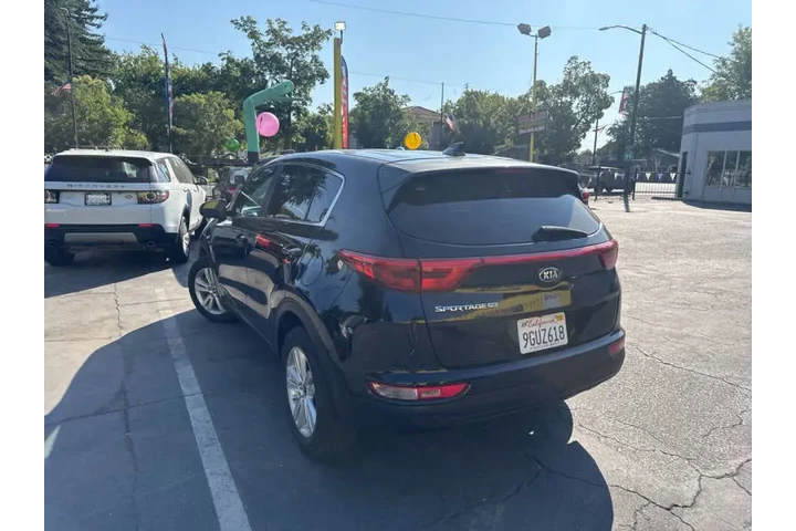 $8989 : 2017 Sportage LX image 6
