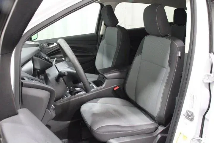 $13982 : Ford Escape 2018 SE 4dr SUV image 5