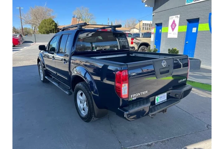 2007 Frontier LE Crew Cab 4WD image 7