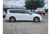 $20998 : Chrysler Voyager 2023 LX 4dr thumbnail