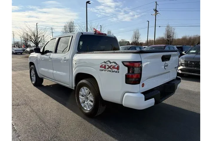 $31072 : Nissan Frontier 2023 4x4 S 4 image 5