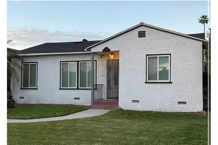 $2649 : 3 bedrooms and 2 bathrooms. image 1