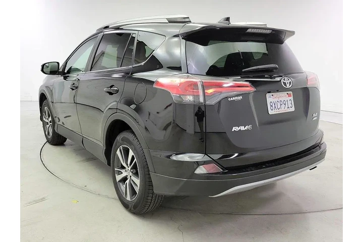 $21998 : Toyota RAV4 2017 AWD XLE 4dr image 7